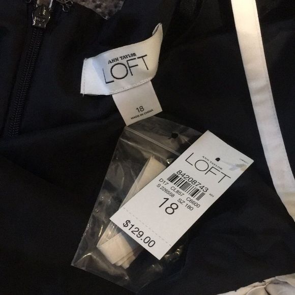 AT Loft Black and Cream Bow Dress Sz 18 - Picture 8 of 8
